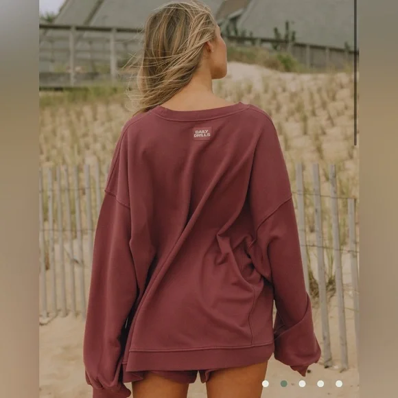 Daily Drills OVERSIZED SPORT CREW in wine with monochrome patch. Never worn NWT - Picture 3 of 3
